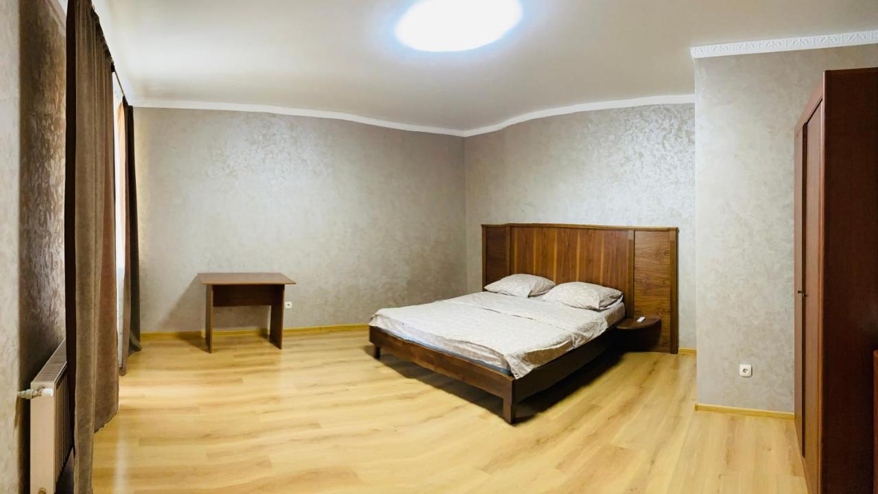 Ogienka 2b, Center Lutsk Lägenhet Exteriör bild